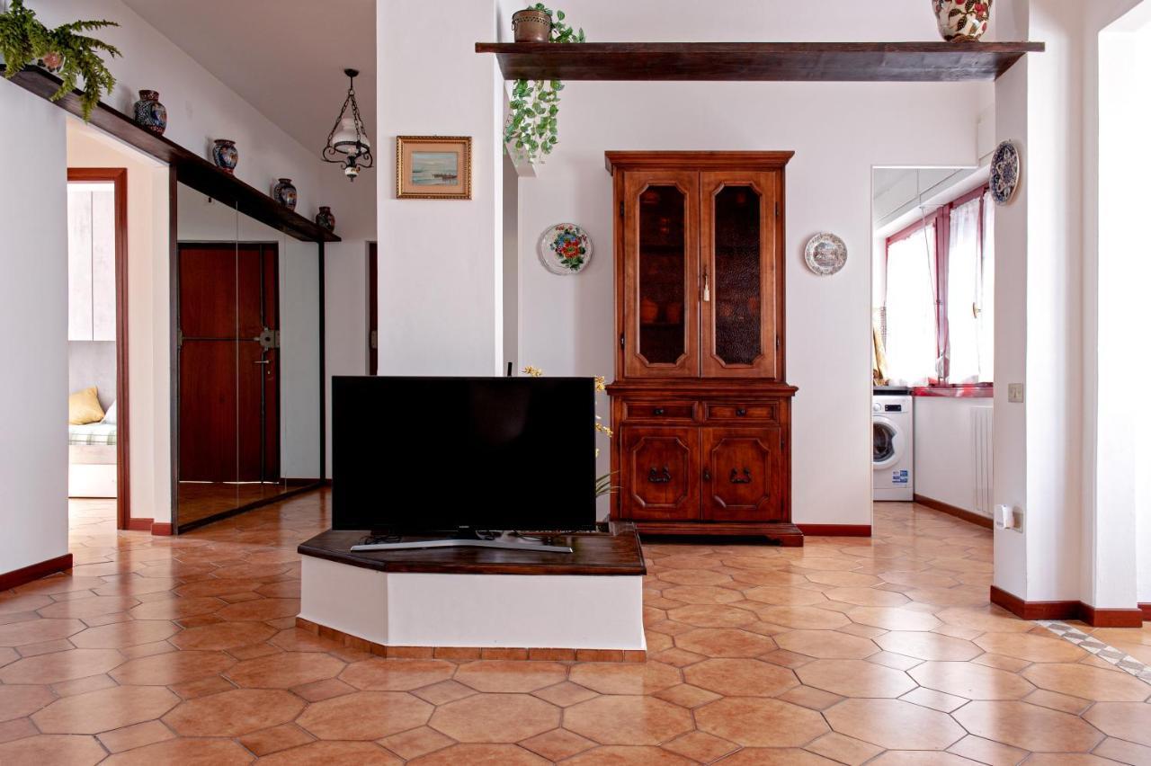 Casina Di Liliana Livorno Exterior foto